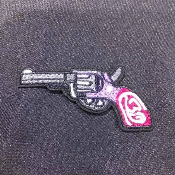 Red And Purple Gun Patch Iron On - Picture 1 of 2